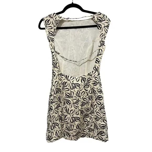 New Reformation Avina Linen Dress - Picture 3 of 5